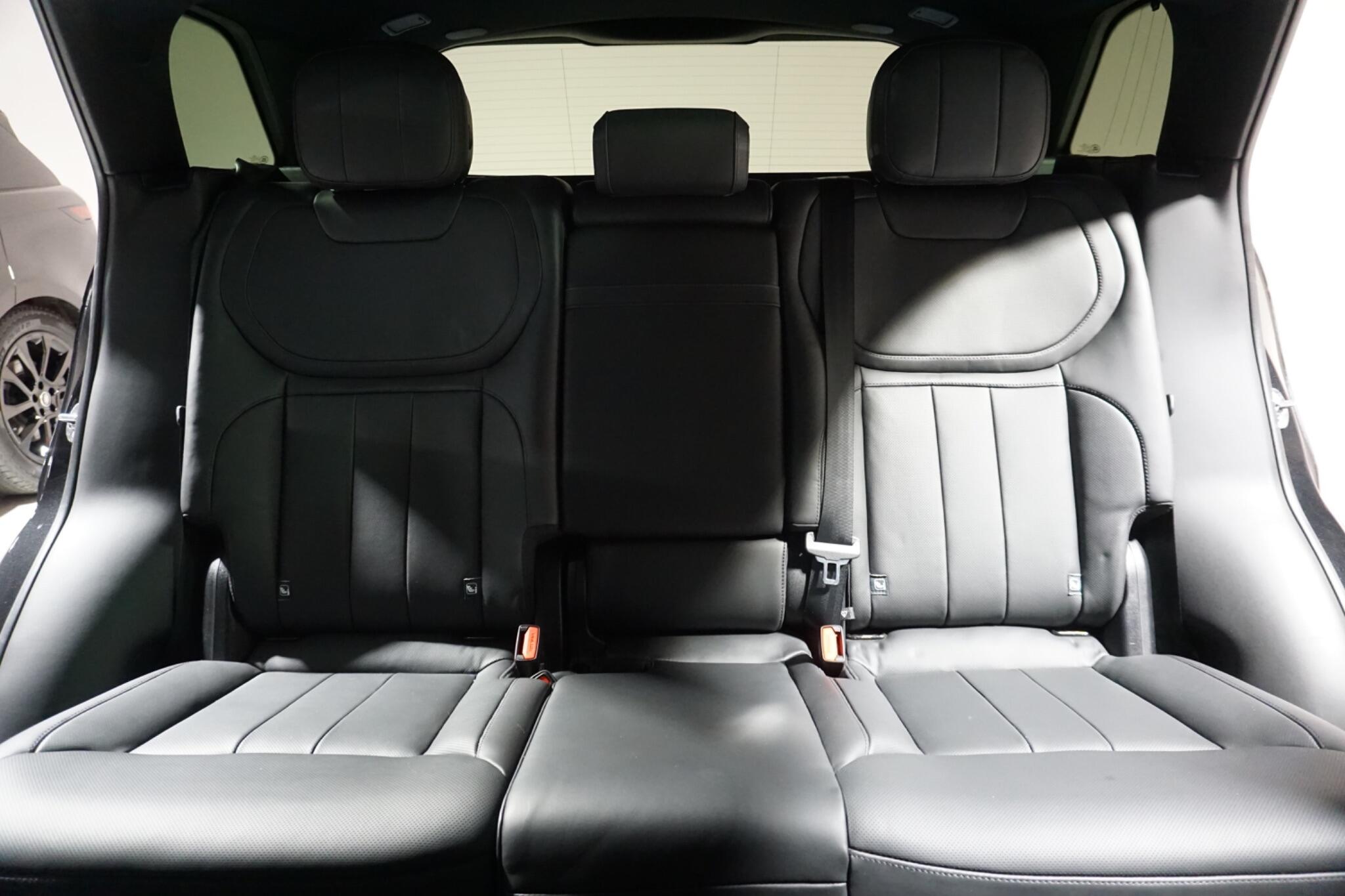 Land Rover Range Rover Sport 3.0 D300 MHEV Dynamic SE SUV 5dr Diesel Auto 4WD Euro 6 (s/s) (300 ps)